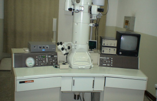 JEM-2010高分辨透射电子显微镜（TEM）